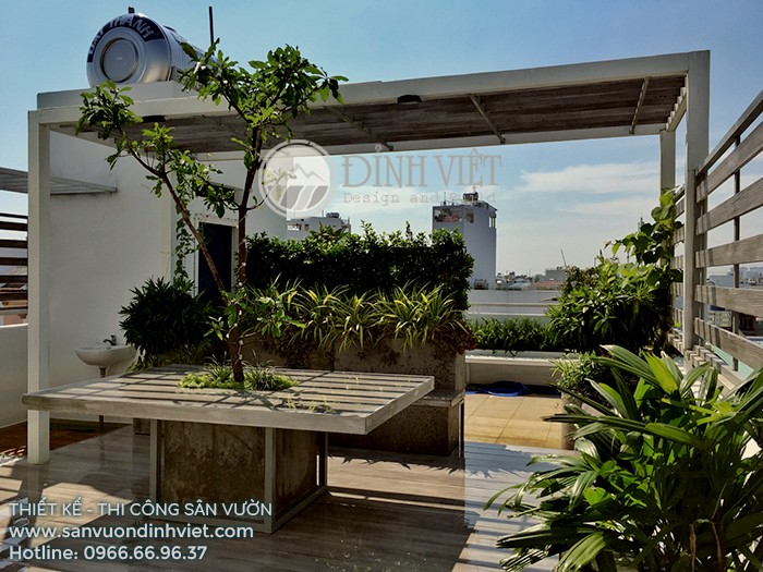 Thi công vườn trên sân thượng đẹp phong cách Âu